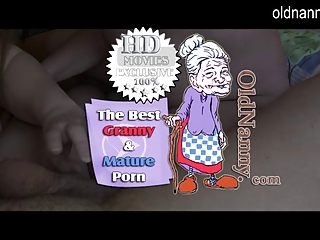 OldNanny: Two chubby grannies sucking one dick