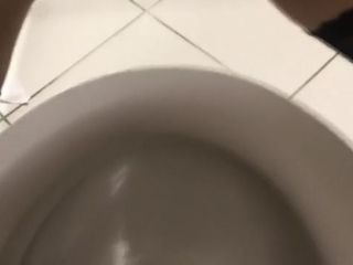 Pee in public wc - peeing in supermarket