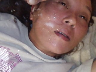 Spunking on her face