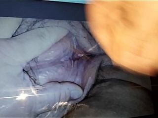 I masturbate off to Jaybo79 wife&#039_s sumptuous raw snatch