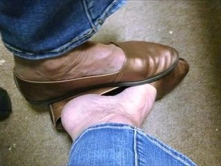Mature sole boot fetish